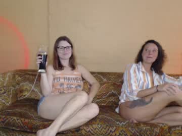 latina cam girl nellebeachgirl image #3835860