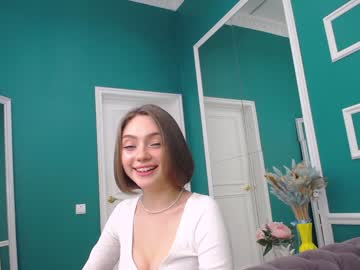 latina cam girl adelewilson__ image #609467