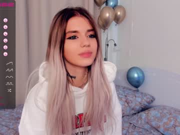 latina cam girl elfas_cute image #3193341