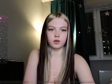 latina cam girl small_blondee image #4119189