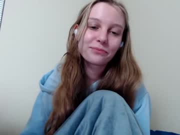 latina cam girl lily_brooke image #780632