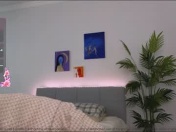 latina cam girl small_blondee image #4583967