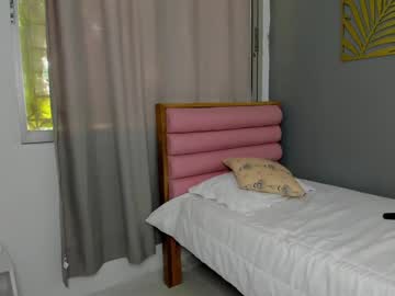 latina cam girl roberta_lipa image #1563450