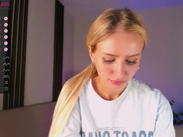 latina cam girl coy_tessa_ image #3299049