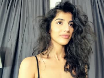 latina cam girl suzannedavise image #3815821