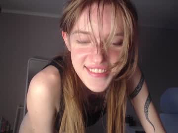 latina cam girl esther_estrie image #4045374