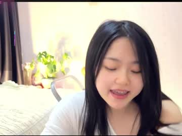 latina cam girl liunana image #4714738