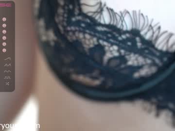 latina cam girl dovia image #1492784