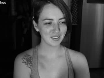 latina cam girl maeveminx image #1005130