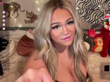 latina cam girl ari_02 image #3733056
