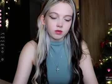latina cam girl small_blondee image #3951660