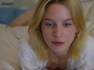latina cam girl ellaa91 image #3764196