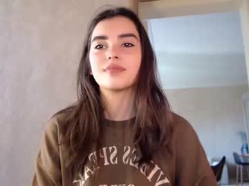 latina cam girl nika_la image #1107112