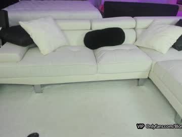 latina cam girl blonde_riderxxx image #3716210