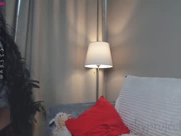 latina cam girl riskyproject image #3002884