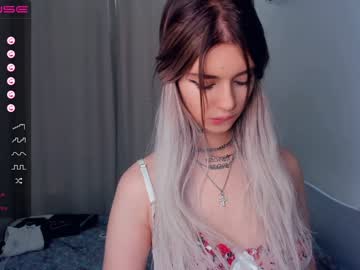 latina cam girl elfas_cute image #3196462