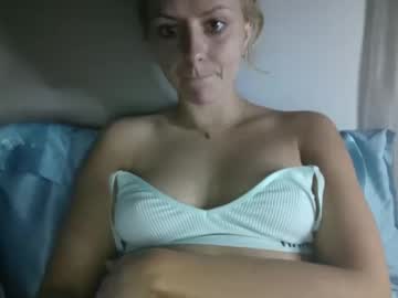 latina cam girl mollyharttt image #4727622