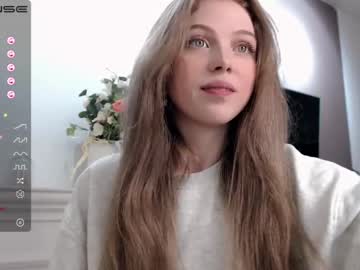 latina cam girl small_blondee image #1329168