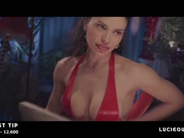 latina cam girl lucieoude_ image #2557833