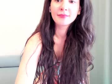 latina cam girl elaanna image #3235491