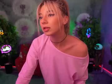 latina cam couple kira0541 image #2133026