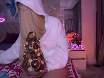 latina cam girl sweety_rinushka_ image #2214287
