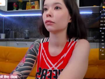 latina cam girl arikajoy image #4202199