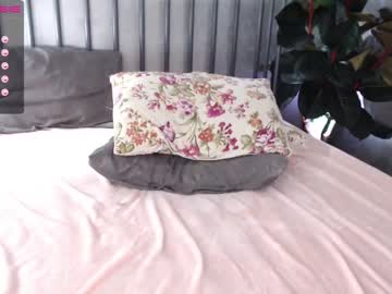 latina cam girl juliabeng1 image #553283