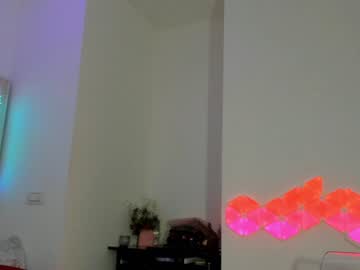 latina cam girl hotfallingdevil image #2197595