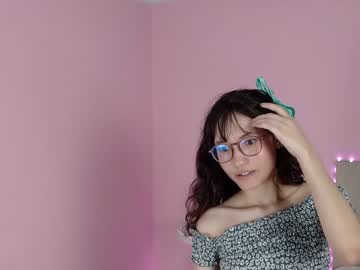 latina cam girl little_effy18 image #664639