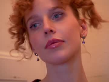 latina cam girl ellaa91 image #4093801
