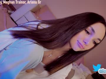latina cam girl hollyextra image #1703691