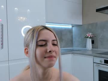 latina cam girl lynetteesser image #4644688