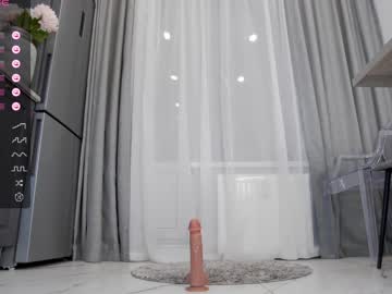 latina cam girl monika_youthfull image #3830850
