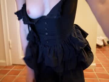 latina cam girl ellaa91 image #2078878