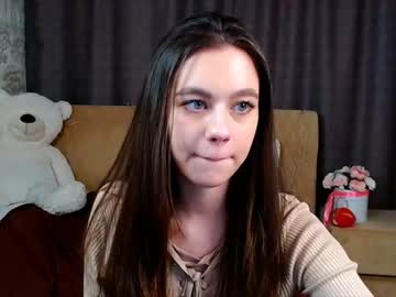 feral_flowerr latina cam