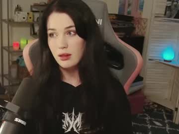 latina cam girl evelynclaire image #4024748