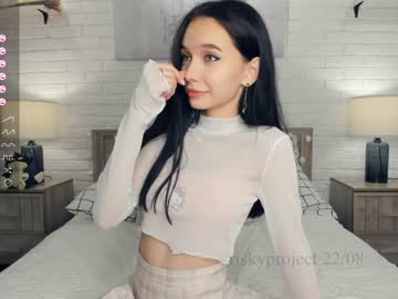 latina cam girl riskyproject image #3381141
