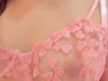 latina cam girl little_effy18 image #3481959