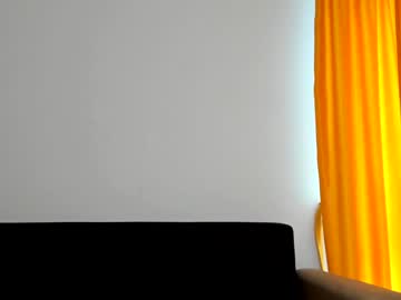 latina cam girl elaanna image #2997177