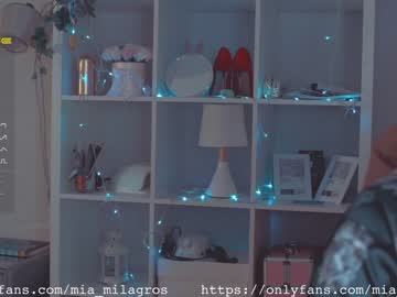 latina cam girl mia_milagros image #641548