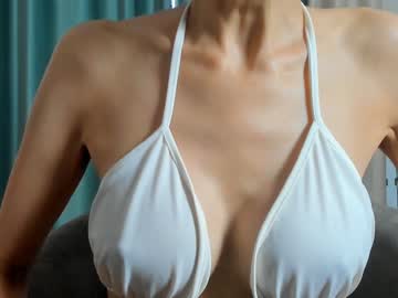 latina cam girl laravongrey image #3055554