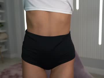 latina cam girl mia_devill image #1533680