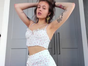latina cam girl adriana_hill image #1399352