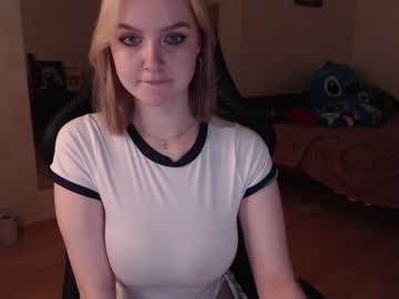 latina cam girl lovely_kisses image #1761542