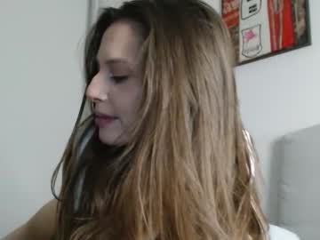 latina cam girl isia_slay image #1562678