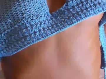 latina cam girl lucia_aven image #2047239