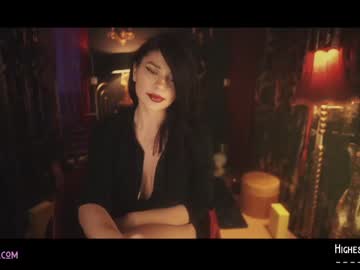 latina cam girl lucieoude_ image #659166