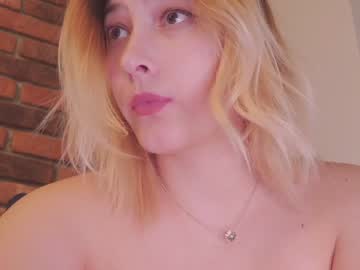 latina cam girl aveksmr image #1110633