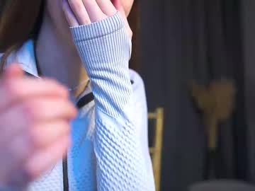 latina cam girl breckdeeks image #4709109